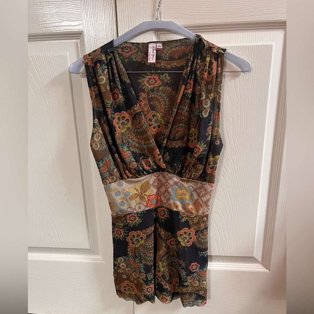 Green sleeveless top